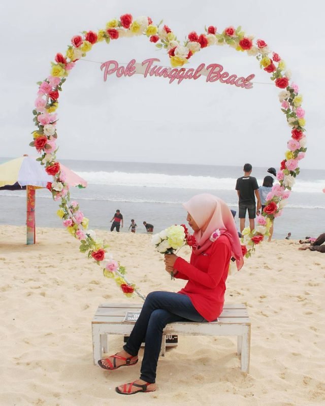 Pantai Pok Tunggal Jogja