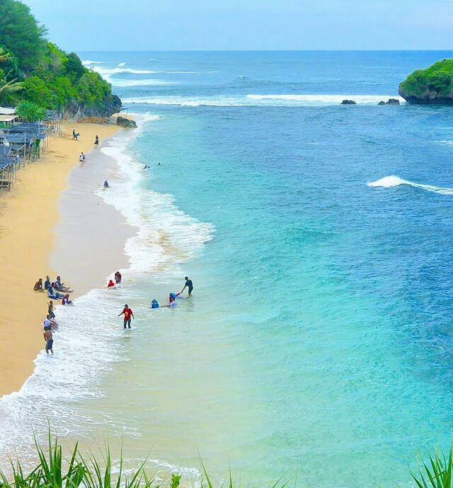 Pantai Sadranan Gunung Kidul